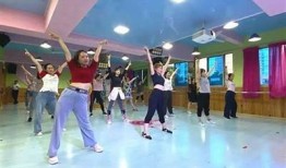 韩国抖音舞潮流来袭，必备纸巾应对惊艳瞬间！