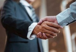 当然可以！请提供您想要使用的抖音短视频网址或相关信息，我将为您生成符合要求的标题。
