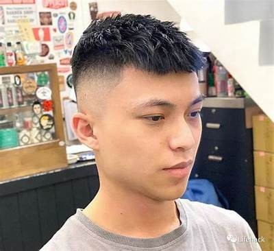 2025最新男士发型推荐，抖音热门发型大盘点！