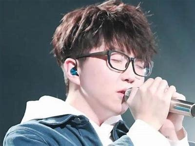 阴兵五兄弟：抖音最火灵异揭秘视频，揭秘鬼魂故事与背后真相