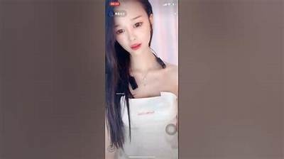 妤的抖音视频阴桃花：感受春日浪漫与情感碰撞